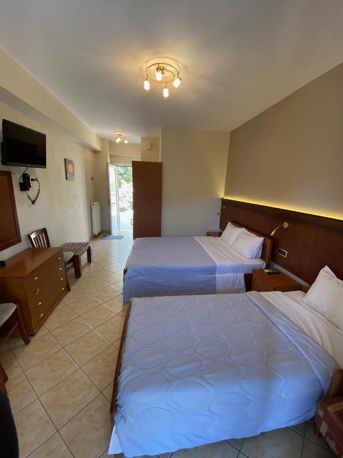 Paradosi Rooms Igoumenitsa Ngoại thất bức ảnh