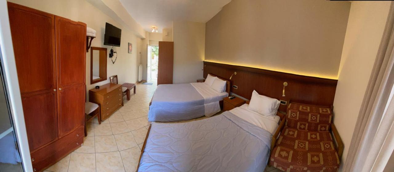 Paradosi Rooms Igoumenitsa Ngoại thất bức ảnh