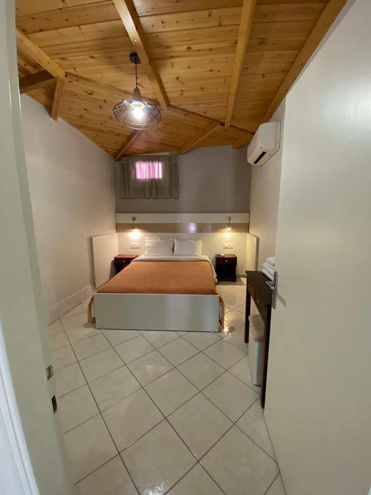 Paradosi Rooms Igoumenitsa Ngoại thất bức ảnh