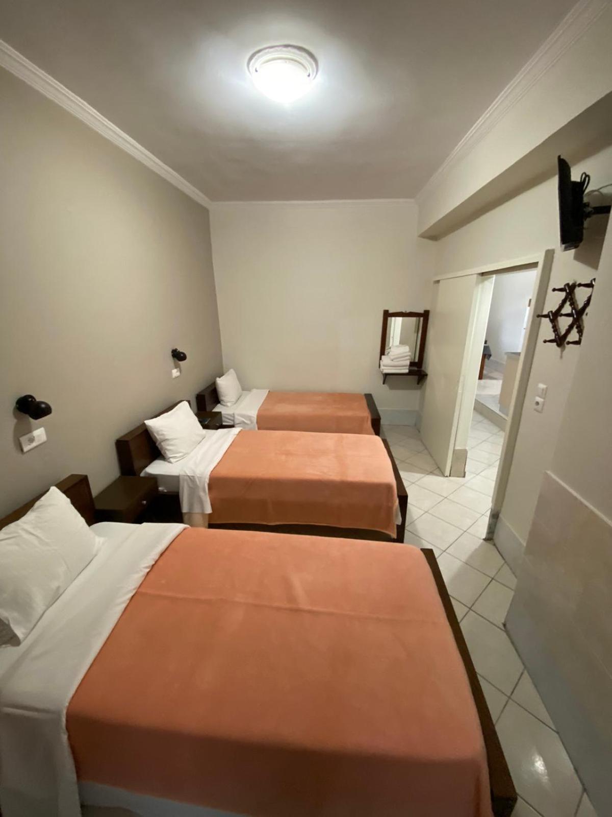 Paradosi Rooms Igoumenitsa Ngoại thất bức ảnh