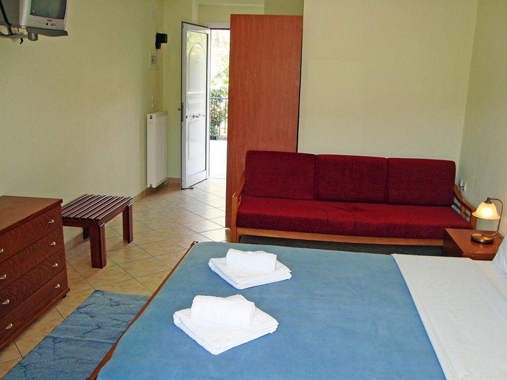 Paradosi Rooms Igoumenitsa Ngoại thất bức ảnh