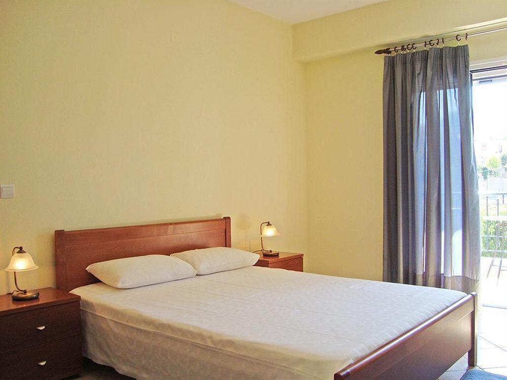 Paradosi Rooms Igoumenitsa Ngoại thất bức ảnh